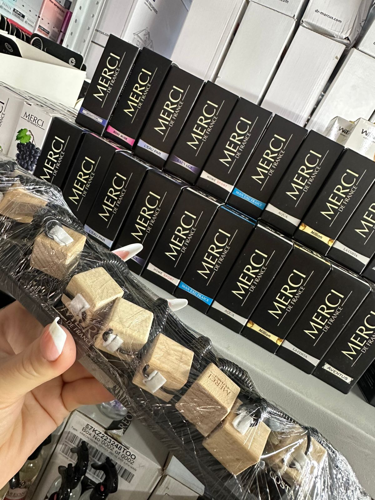 MERCI стойка с крышечками